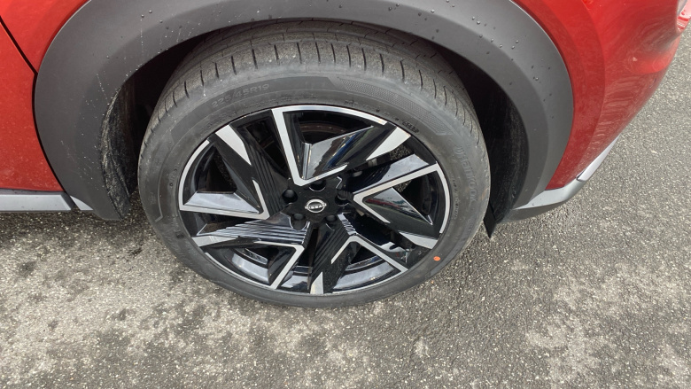 Nissan Juke 1.0 DiG-T Tekna+ 5dr Petrol Hatchback